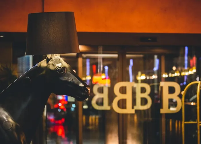 Base Hotel
